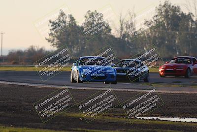 media/Jan-13-2024-CalClub SCCA (Sat) [[179f4822a7]]/Group 7/Sunset (Race)/